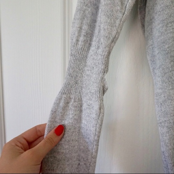 LIGHT GREY LONG SLEEVE - Picture 7 of 8